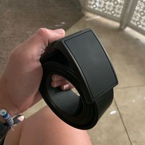 Men’s Leather Belt